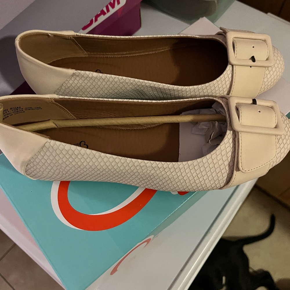 BareTraps Cream Flats with Square Buckle - Picture 2 of 5